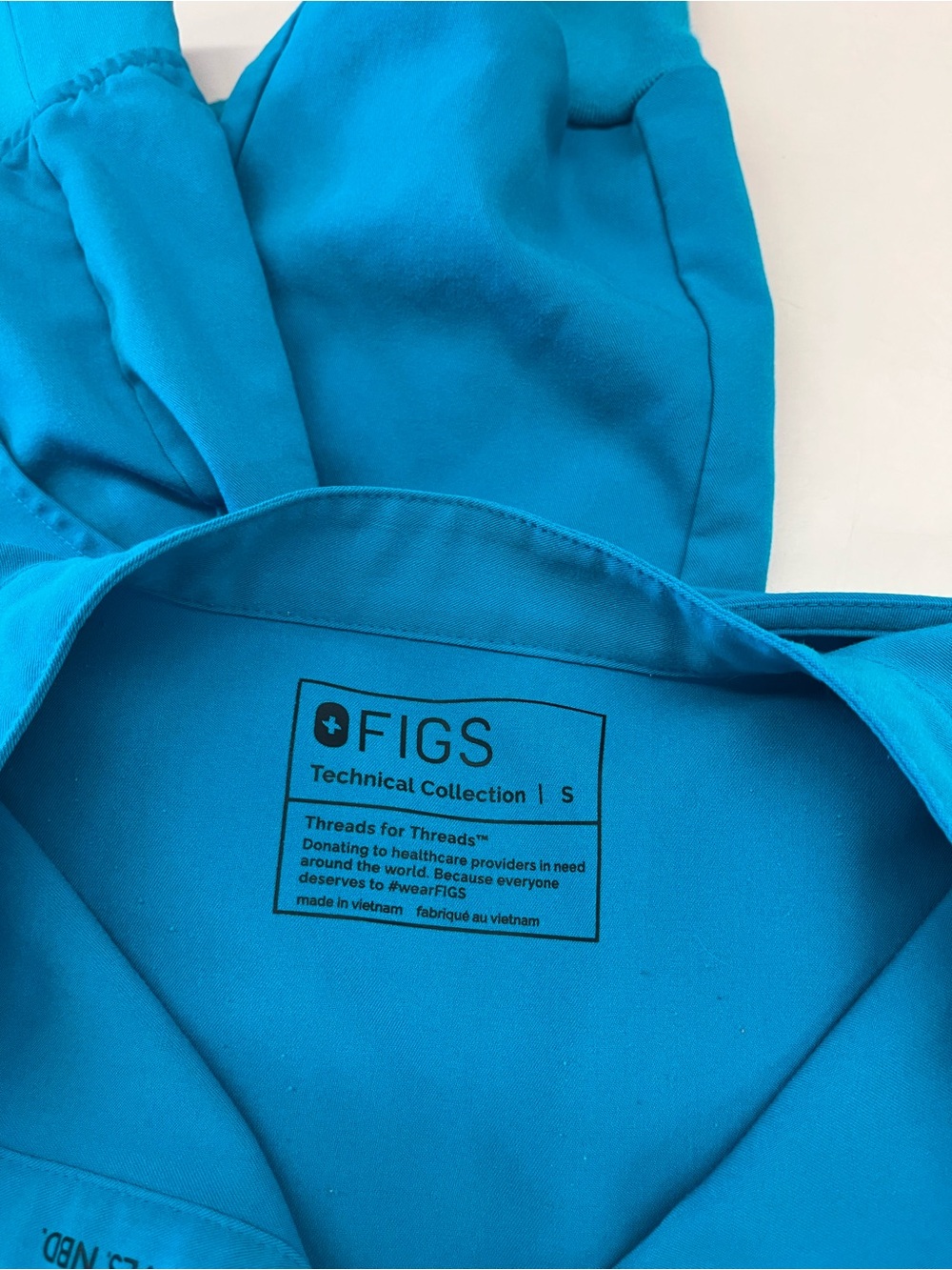 FIGS Scrub Set Medium Teal - Picture 3 of 6